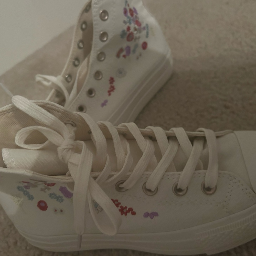 Flower Converse - Picture 5 of 5